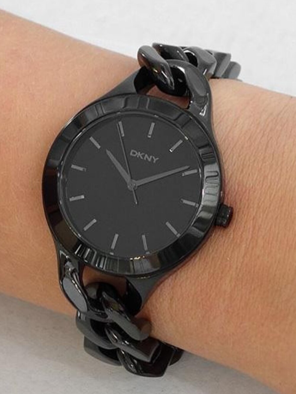 DKNY Chambers All-Black Chain Link Bracelet Watch NY-2219 EUC